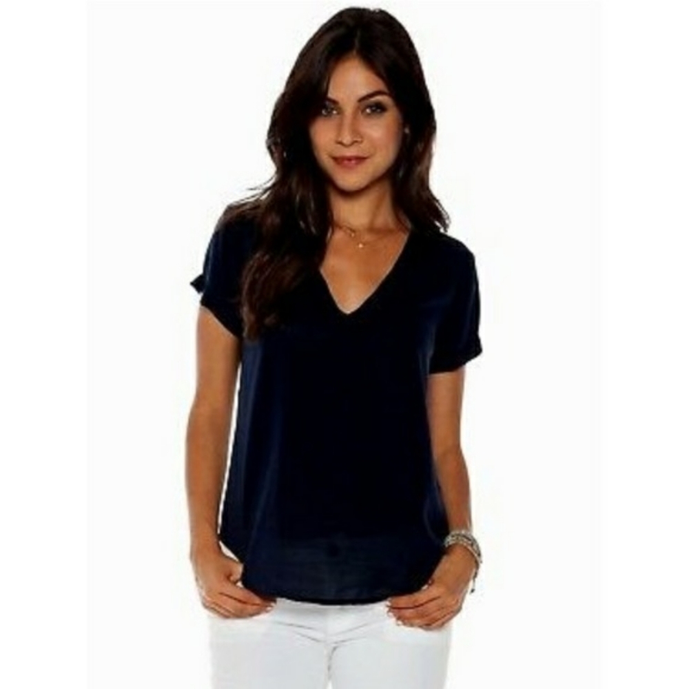 🎀 Cloth & Stone rayon short sleeve V-neck top M